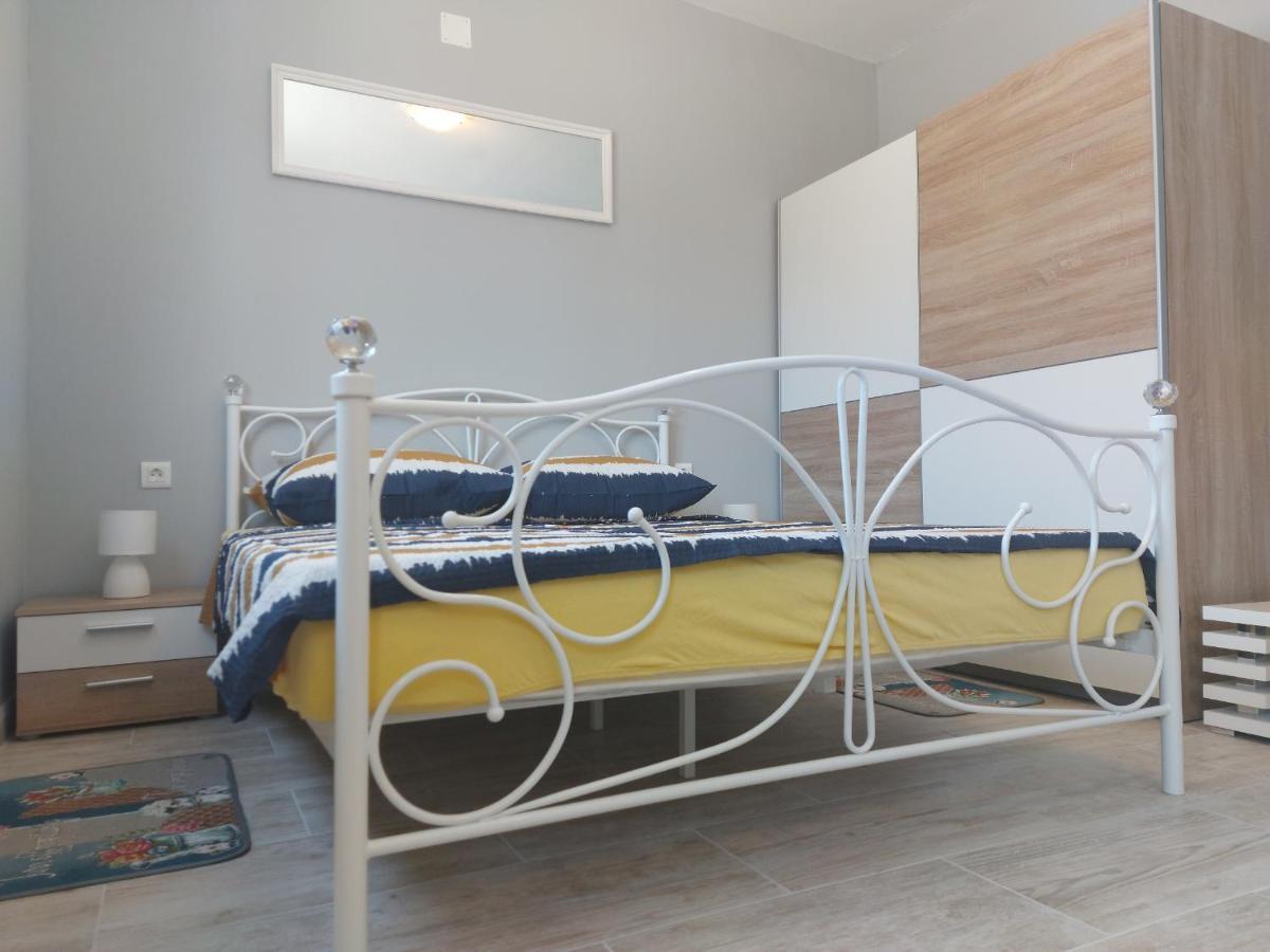 Studio Apartment Palmira Ližnjan Kültér fotó